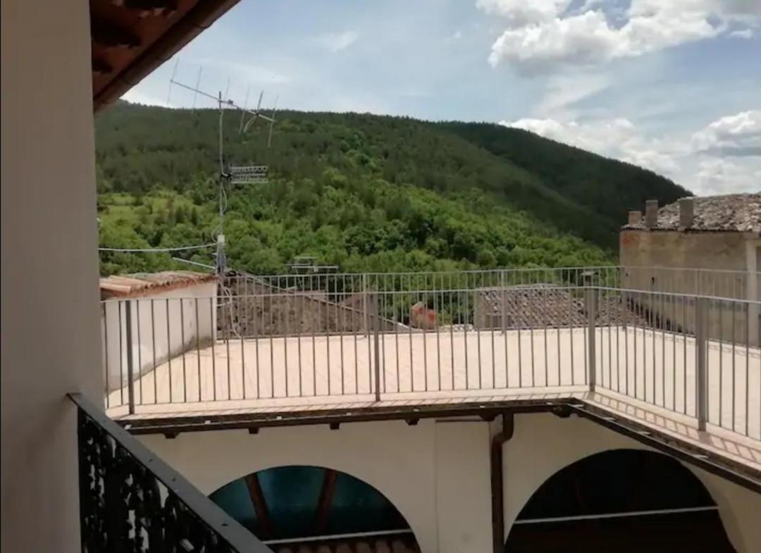 Piazzetta Del Forno Grazioso Bilocale Ad Assergi Exterior foto